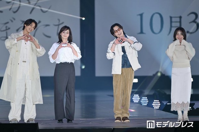 （左から）高木雄也、加藤ローサ、松田元太、大沢あかね（C）モデルプレス