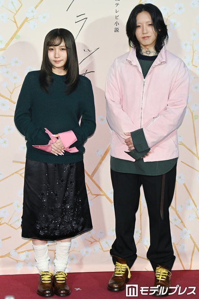 NHK連続テレビ小説「ブラッサム」合同取材会に出席したYOASOBI（C）モデルプレス
