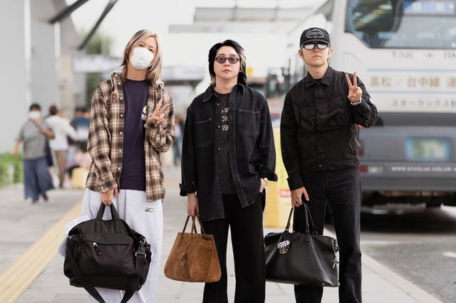 高松空港に到着したMrs. GREEN APPLE