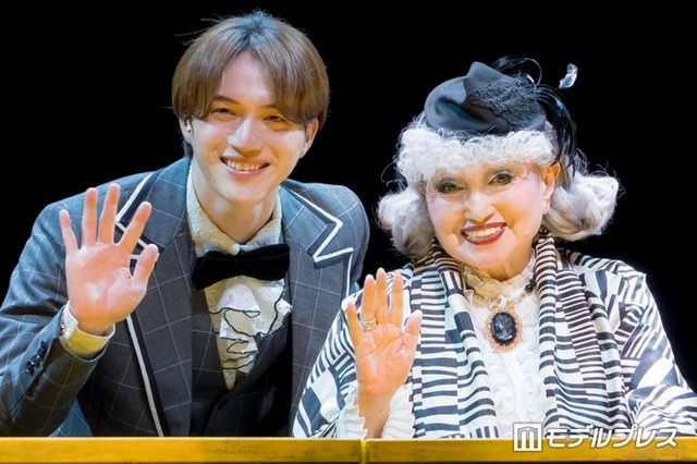 「ハロルドとモード」ゲネプロ取材会に出席した岩崎大昇、黒柳徹子（C）モデルプレス