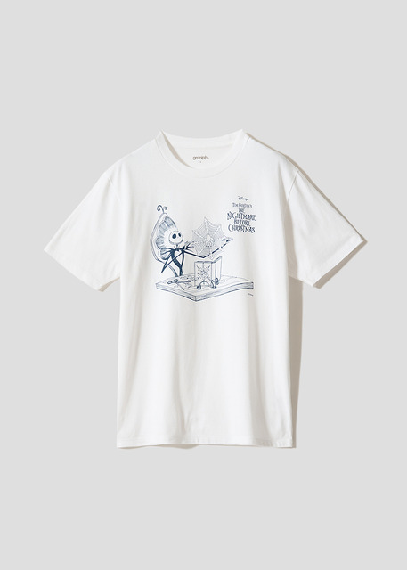 クリスマスの研究｜Tシャツ／¥3,900／©Disney