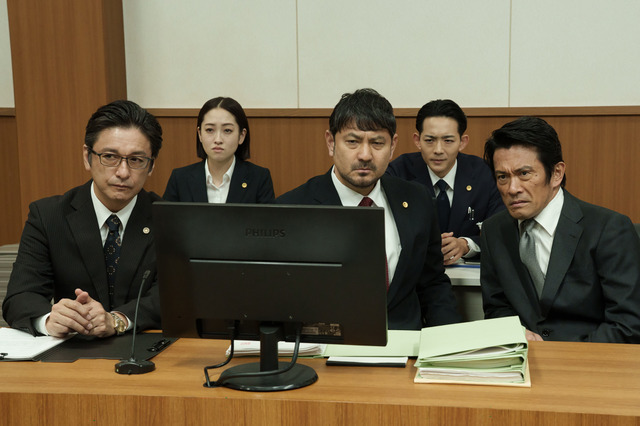 竜星涼、正義に目覚める裁判官役『負けへんで』場面写真解禁　