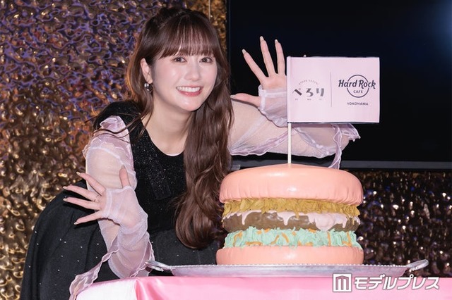 1st写真集「ぺろり」発売記念イベントに出席した佐々木彩夏（C）モデルプレス