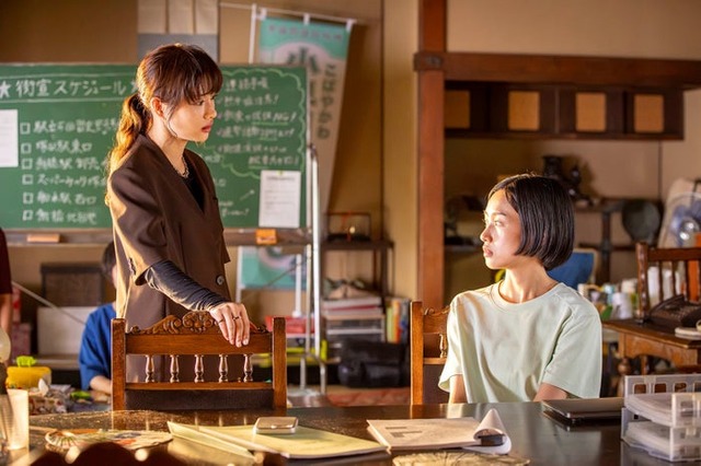 石原さとみ、河合優実（C）フジテレビ