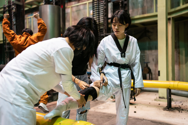『ハイファイブ！』　© 2025 NEXT ENTERTAINMENT WORLD & ANNAPURNA FILMS. All Rights Reserved.