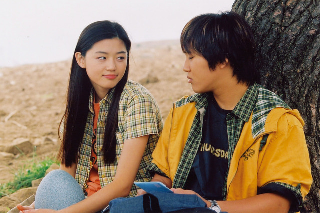 『猟奇的な彼女 4K完全版』　（C） 2001 ShinCine Communications Co., Ltd., All Rights Reserved