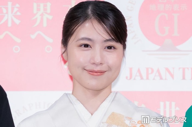 発表会に出席した有村架純（C）モデルプレス