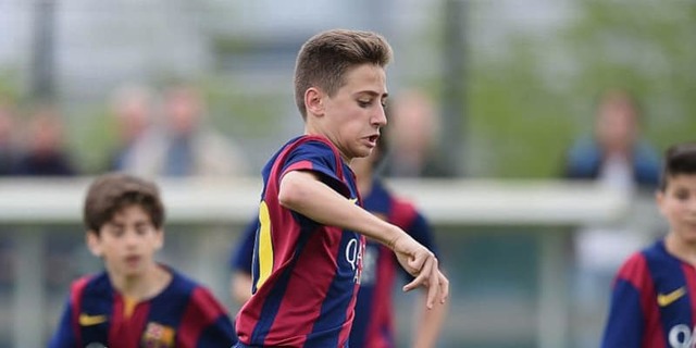 バルサの15歳、アーセナル移籍か？クラブは引き止めへ
