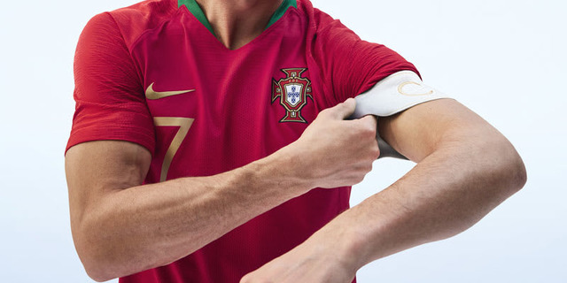 ポルトガル代表、W杯ユニフォームを発表！ホームはあの「歴史的勝利」を象徴