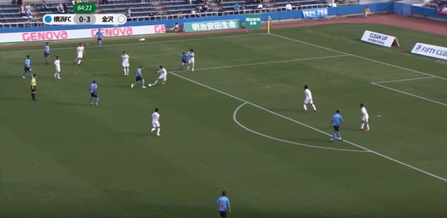 51歳の三浦知良、J2の試合で「股抜き」をキメる！