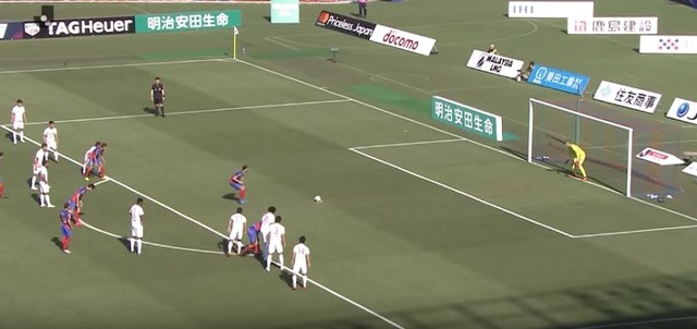 クセ強め！FC東京のD・オリヴェイラ、PKの「駆け引き」が上手すぎる