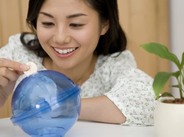 お金を増やせる人とは、普通の人とは逆の思考と行動ができる人だ、というのはもはや聞き飽きたかもしれません。そしてそれは、就職や転職における会社選びにも当てはまります。