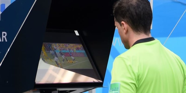 話題の「VAR」！日本のサッカー専門学校で初の講習会が開催される