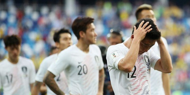 W杯から帰国の韓国代表に卵投げ事件、犯人はお咎め無しに