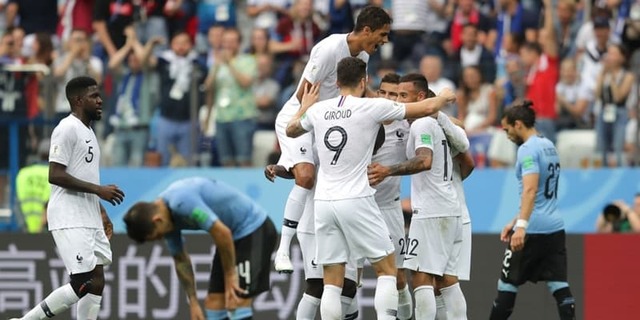フランス、3大会ぶりの準決勝進出！難敵ウルグアイを下す