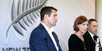 女子代表パワハラ問題を「無視した」…サッカー協会会長が辞任