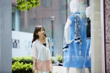お買物は楽しい！ 季節が変わったら新しい洋服が欲しいし、もちろん靴やバッグだって……。だけど、それではお金は貯まりません。
