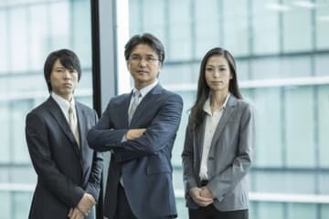リッチになるとは、単にお金を稼ぐとかお金を貯めるといったことだけではありません。私が最も望ましいと考えているのは「自由」の獲得です。その自由とは一体何かというと、「物理的自由」と「精神的自由」とで構成されていると私は考えています
