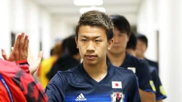 元「右利き」の初瀬亮、米国で「左足」のフリーキックを決める