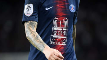 PSG、「ノートルダム大聖堂」 特別ユニフォームを着用！画像で見る