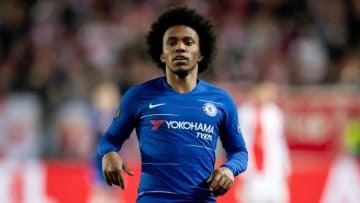 いいひと！チェルシーMFウィリアン、少年ファンとサッカーする