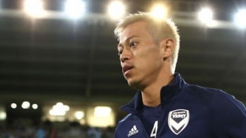 本田圭佑のメルボルンV、シドニーに完敗。元清水のアレックスが華麗ボレーだ