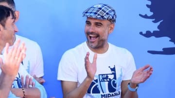 グアルディオラ監督が「マドンナ」 でめっちゃ踊る！仰天動画がスゴい