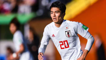 中村敬斗、世界の猛者を「腰砕け」にした“超テクニック”がえぐい