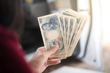 世帯年収200万円台だった我が家。「貯めルール」を作って、ストレスもなく、楽しく貯金を開始。気づいたらマイホームを買って、2年で完済できる貯金ができていました。