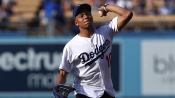 エムバペが野球するとこうなる！「打撃＆投球フォーム」 がこれ