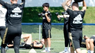 久保建英、ジダン監督が誉める！「レアルの重要な選手になる」