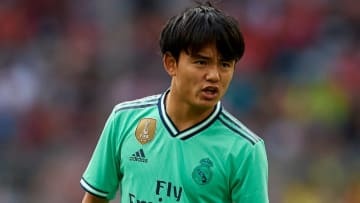 久保建英、絶対に奪わせない「鬼のボールキープ力」がこれ
