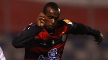 31歳ブラジル人FWが衝撃の「右腕崩壊」！閲覧注意の映像が話題に