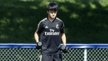 久保建英がフベニルA（ユース）に登録された理由 メッシ、ヴィニシウスも使った裏技とは？