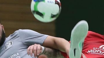 カラテキックで失神！「21世紀最悪」殺人タックルがこれ