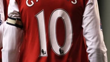なぜ？？サッカー史上に残る、背番号「10」に違和感があった5名