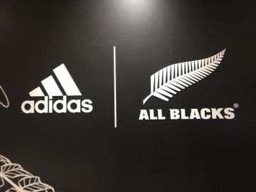ニュージーランド、ラグビーとサッカーどっちのユニフォームがかっこいい？