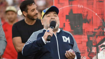 今は敵なのに…！マラドーナ監督が受けた「至高のおもてなし」がこれ