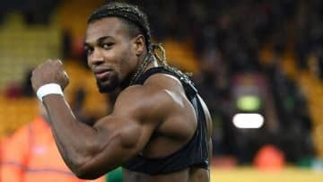 驚くべき筋肉をつけたサッカー選手10名、その「変化」を見る