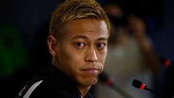 これぞ本田圭佑！練習合間の「ガチ腹筋」が大きな話題に