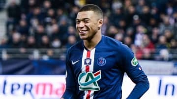 レアルには行かせん！PSG、エムバペに「世界二位の給料」打診か