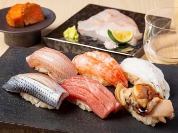 青山の寿司デートにおすすめ！春を感じるネタが満載の嬉しい新店だ！