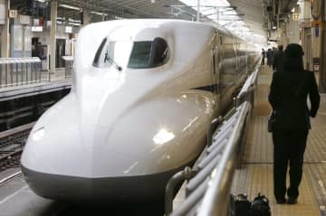 東海道新幹線の「N700A」＝2013年2月、JR東京駅