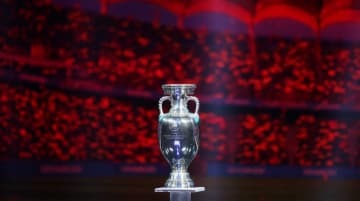 新型コロナで…UEFA、今夏のEURO延期をすでに決断か 「停止通達」も