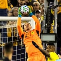 MLS、マジか…なぜか退場にされなかった「GKの超露骨ハンド」がこれ 画像