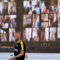 会場にサポーターの映像…デンマークの「リモート応援」模様がこれだ 画像