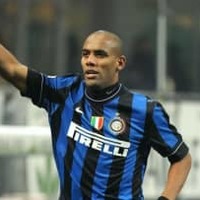 イタリアダービーでの「3回リフティングボレー」、今見ても美しい 画像