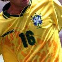 みんな憧れた!伝統のUMBRO「90年代の名作ユニフォーム」10選 画像