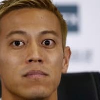 本田圭佑、2021年末までブラジル残留か 副会長が注目発言 画像