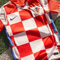 クロアチア代表、EURO2020新ユニフォーム発表!「ダークカラー再び登場」 画像